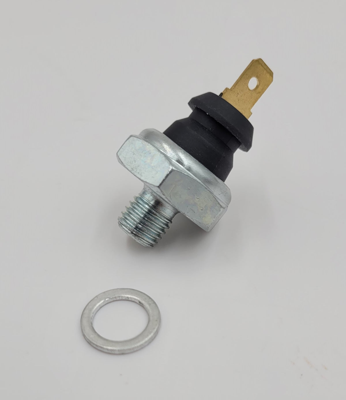 LAND ROVER SERIES 1 / 2 / 2A / 3 2.25 - Oil Pressure Switch Part 90519864