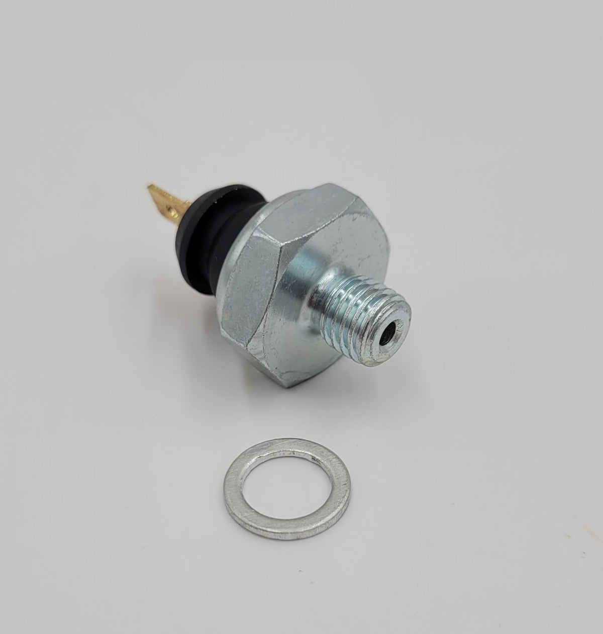 LAND ROVER SERIES 1 / 2 / 2A / 3 2.25 - Oil Pressure Switch Part 90519864