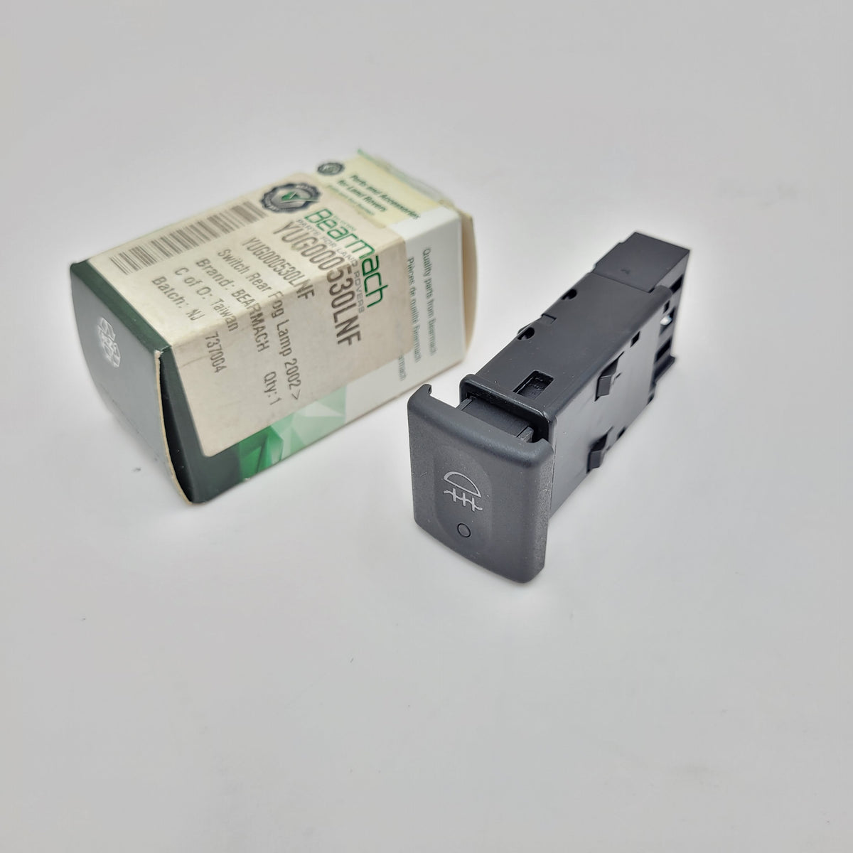 LR DEFENDER -06 DISCOVERY II III IV Rear Fog Lamp Switch YUG000530LNF
