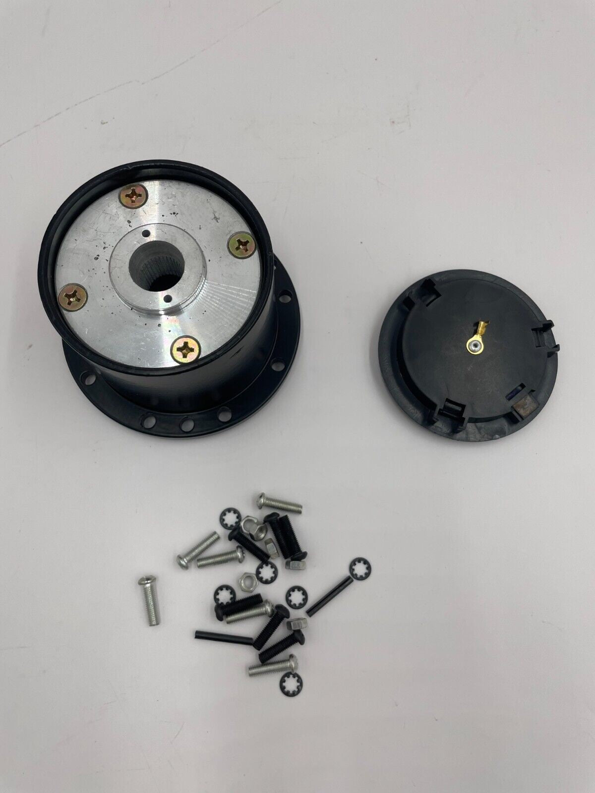 LR DEFENDER 1993 - September 2014 Black Steering Wheel Boss 48 Splines DA4660