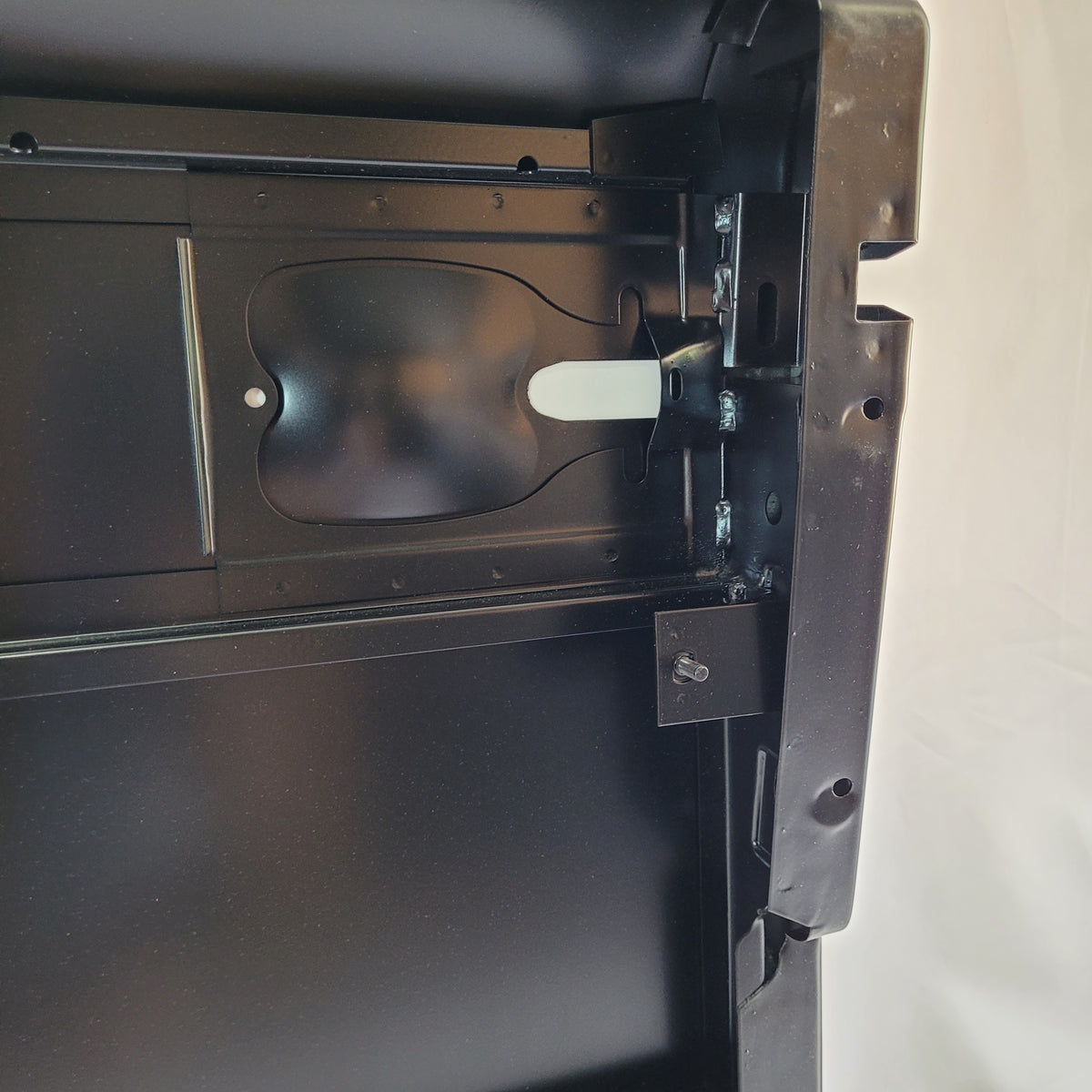 Defender Door - Front RH LR703O/S