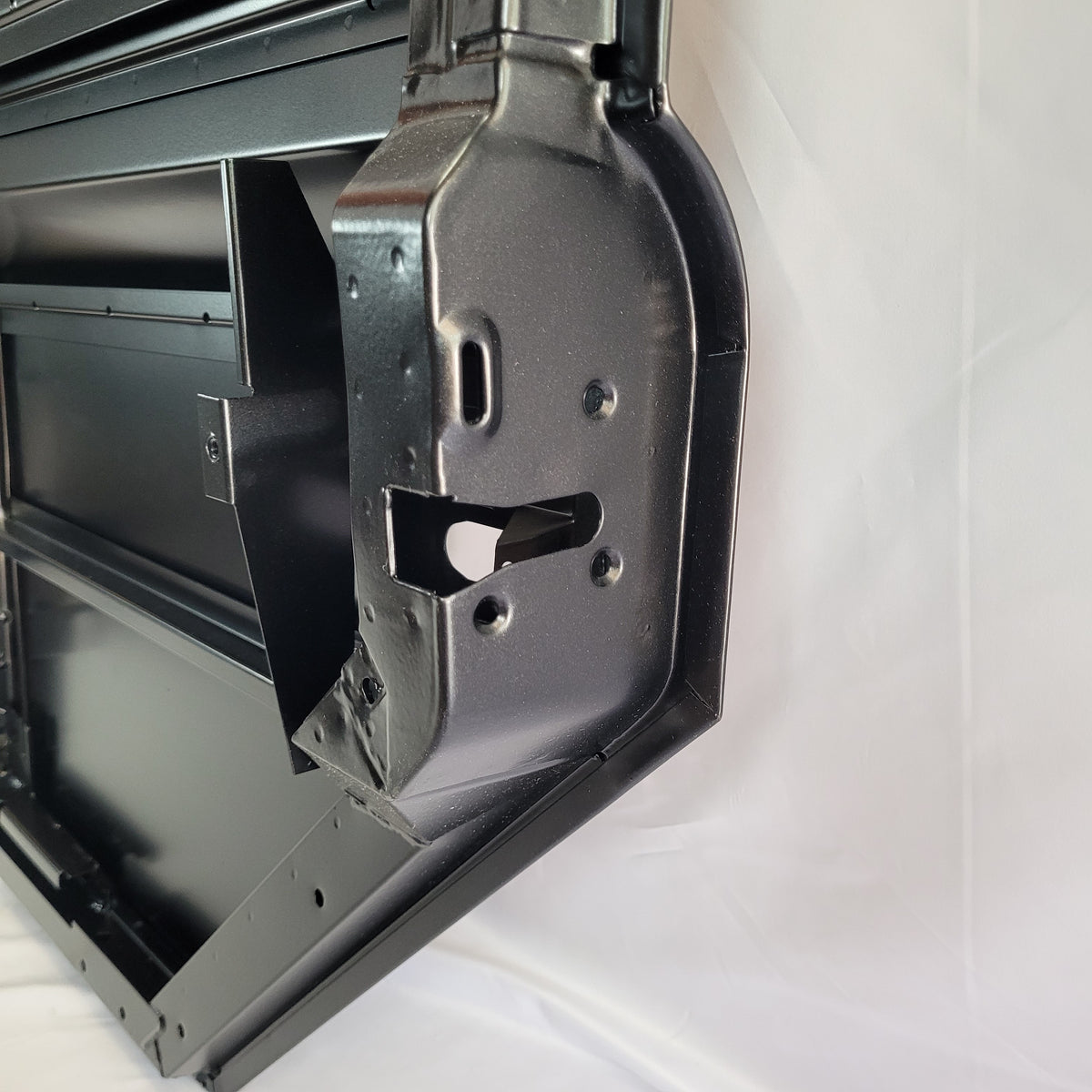 LAND ROVER DEFENDER PUMA REAR DOOR DEFENDER SECOND ROW DOOR LR027545 RH