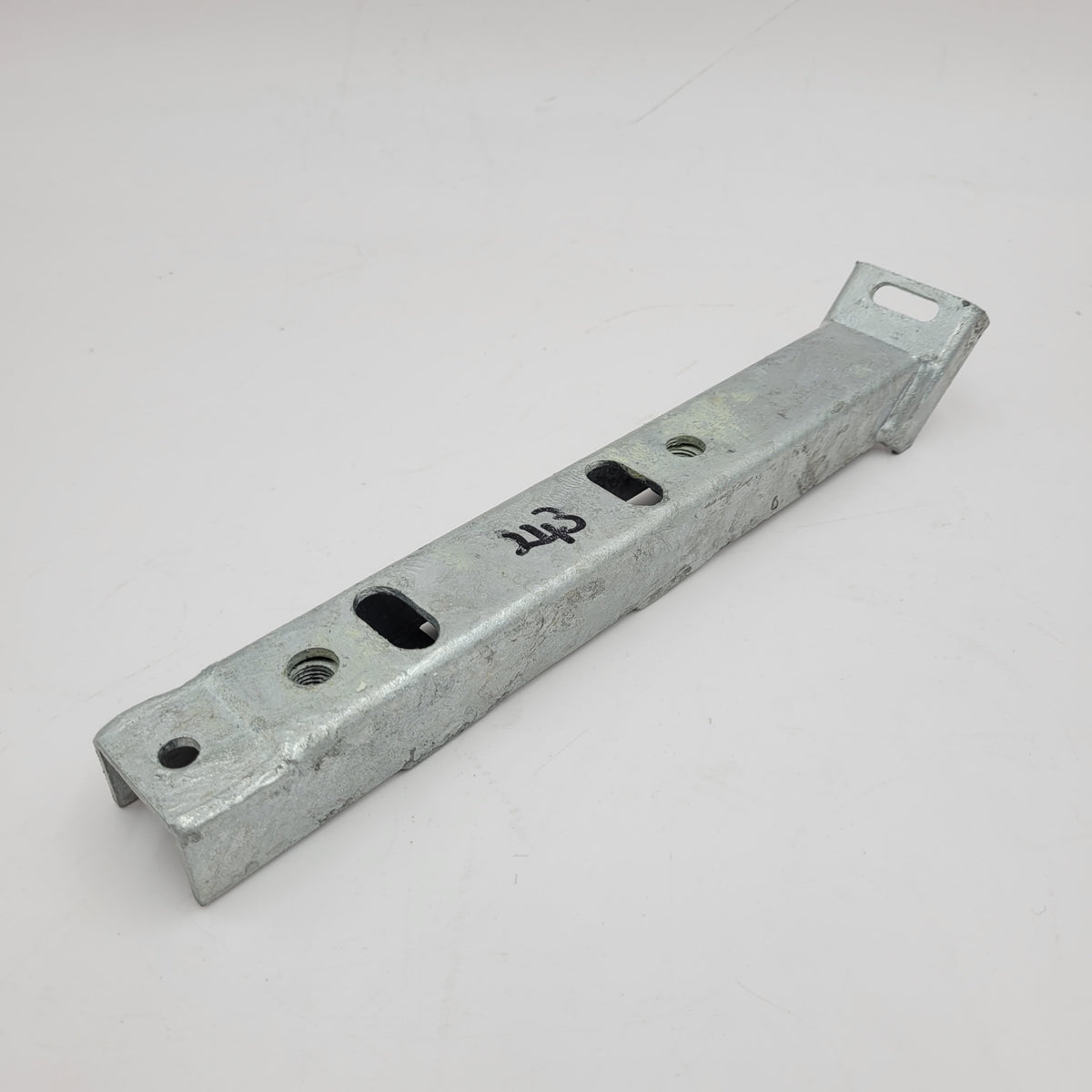 HDG REAR SEAT BELT ANCHORAGE BRACKET – LR DEFENDER 4 OR 5 DOOR YRM243