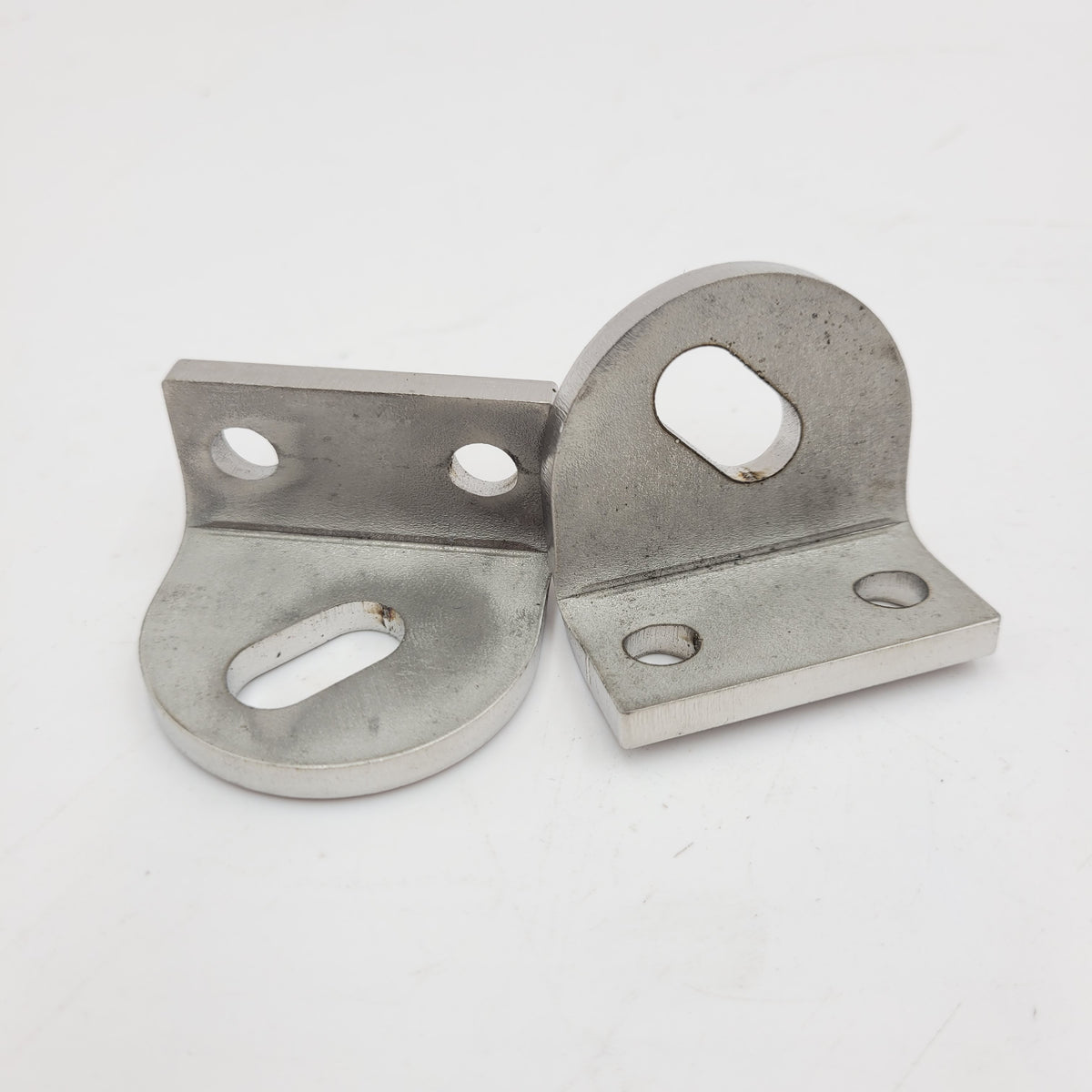 S/S REAR TAILGATE ROPE ANCHOR POINT (PAIR) – LR DEFENDER & SERIES 2/3 YRM1045D