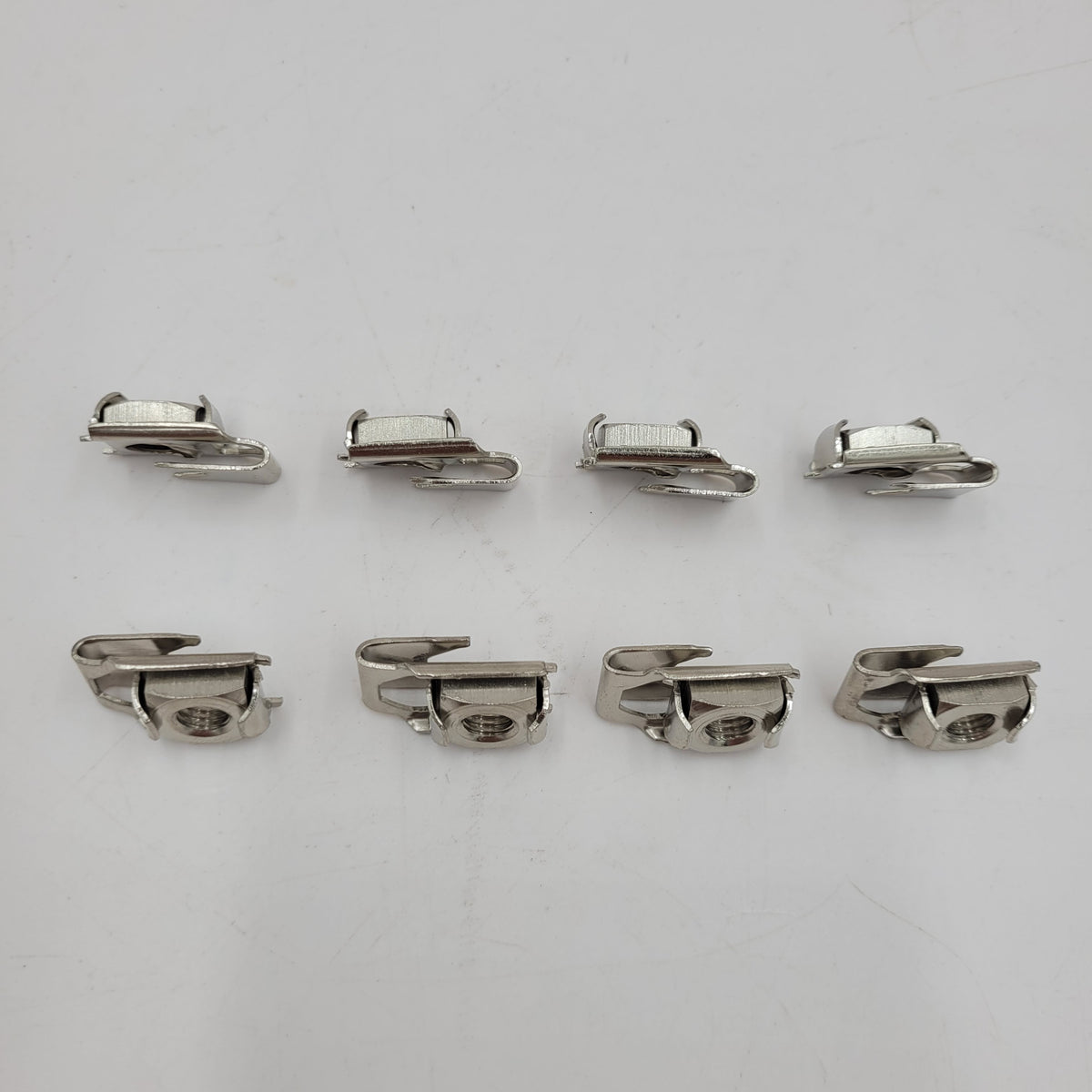 Set of 8 DOOR HINGE SCREW CAPTIVE NUTS DEFENDER & SERIES 2 & 3 Part BYH500100