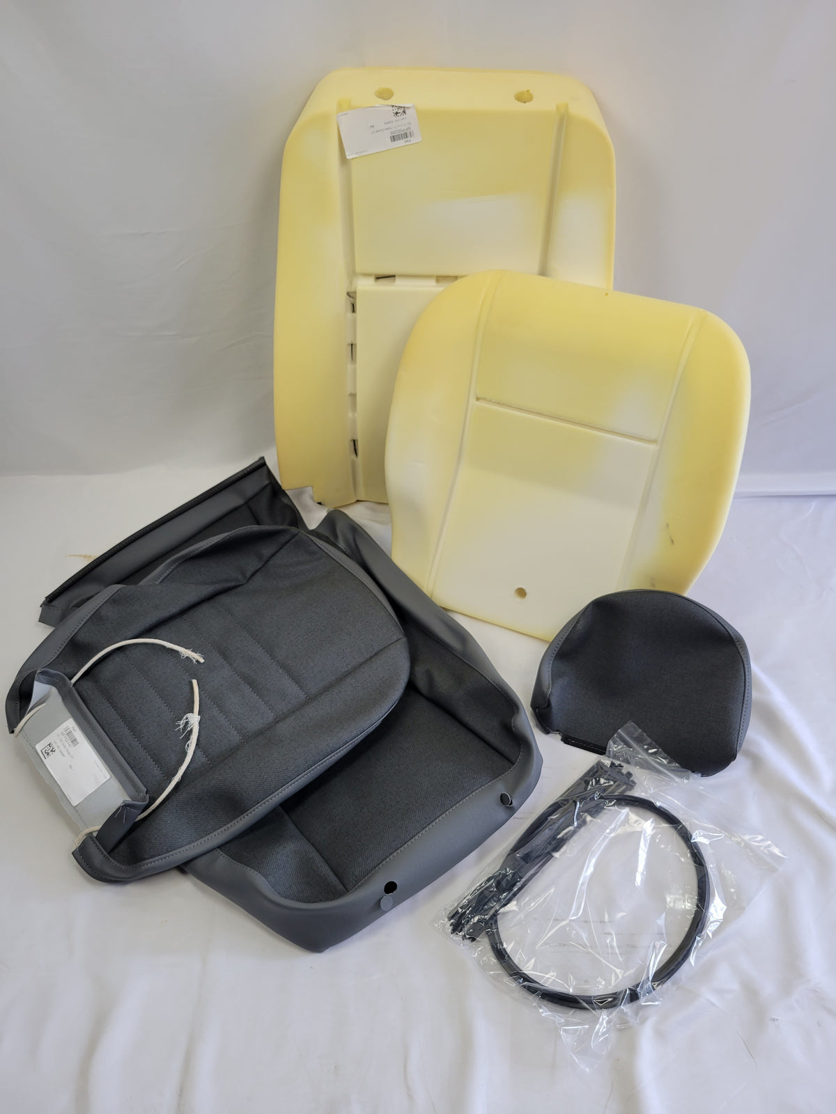 LR DEFENDER PUMA 07-13 Front Single Trim Kit EXT317-1DT
