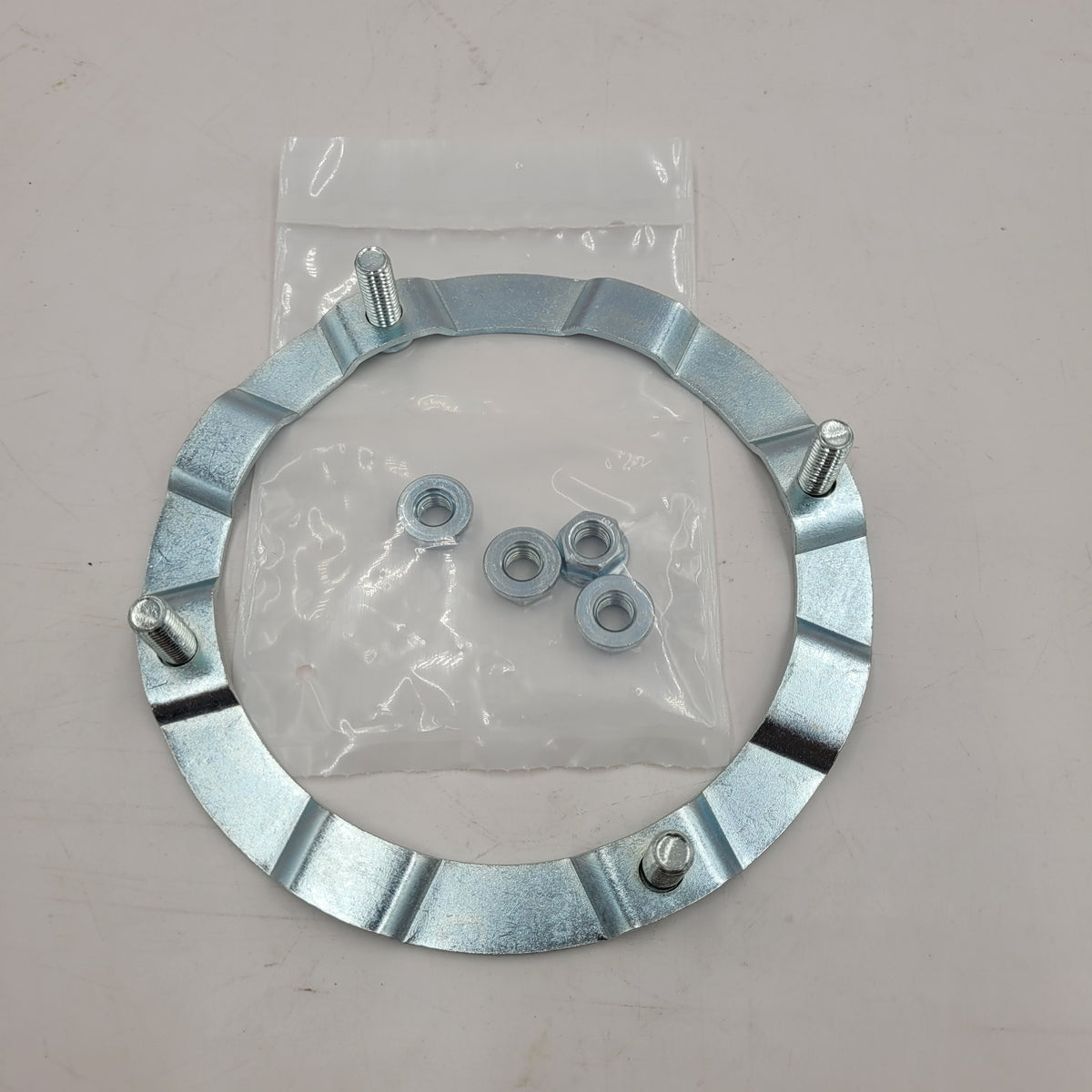 LR DEFENDER 87-16 Front Ring Retainer Metric with nuts Part RNJ500010K