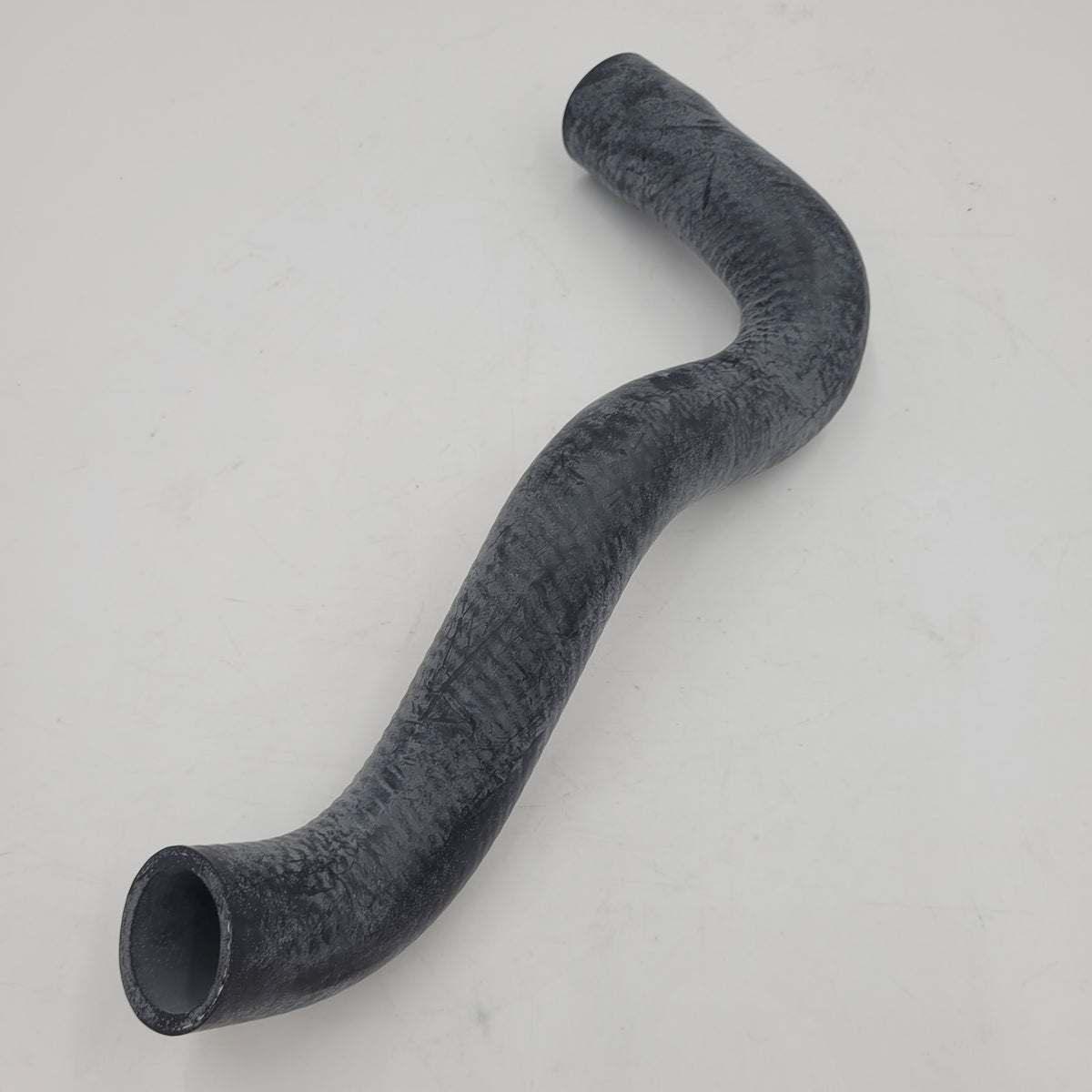 DEFENDER V8 Bottom Hose Part NTC3543