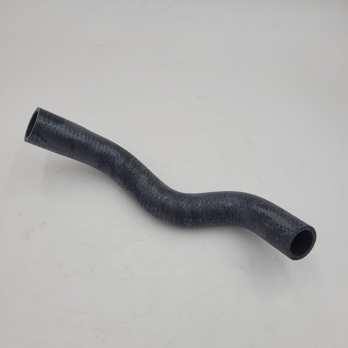 DEFENDER V8 Bottom Hose Part NTC3543