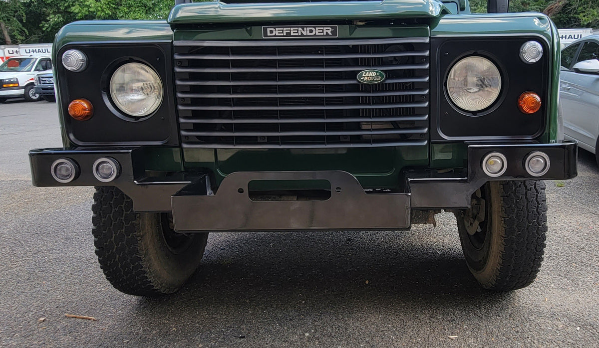Spectre Style Front Winch Bumper with Round LEDs Part LRB835 with dammage lamp