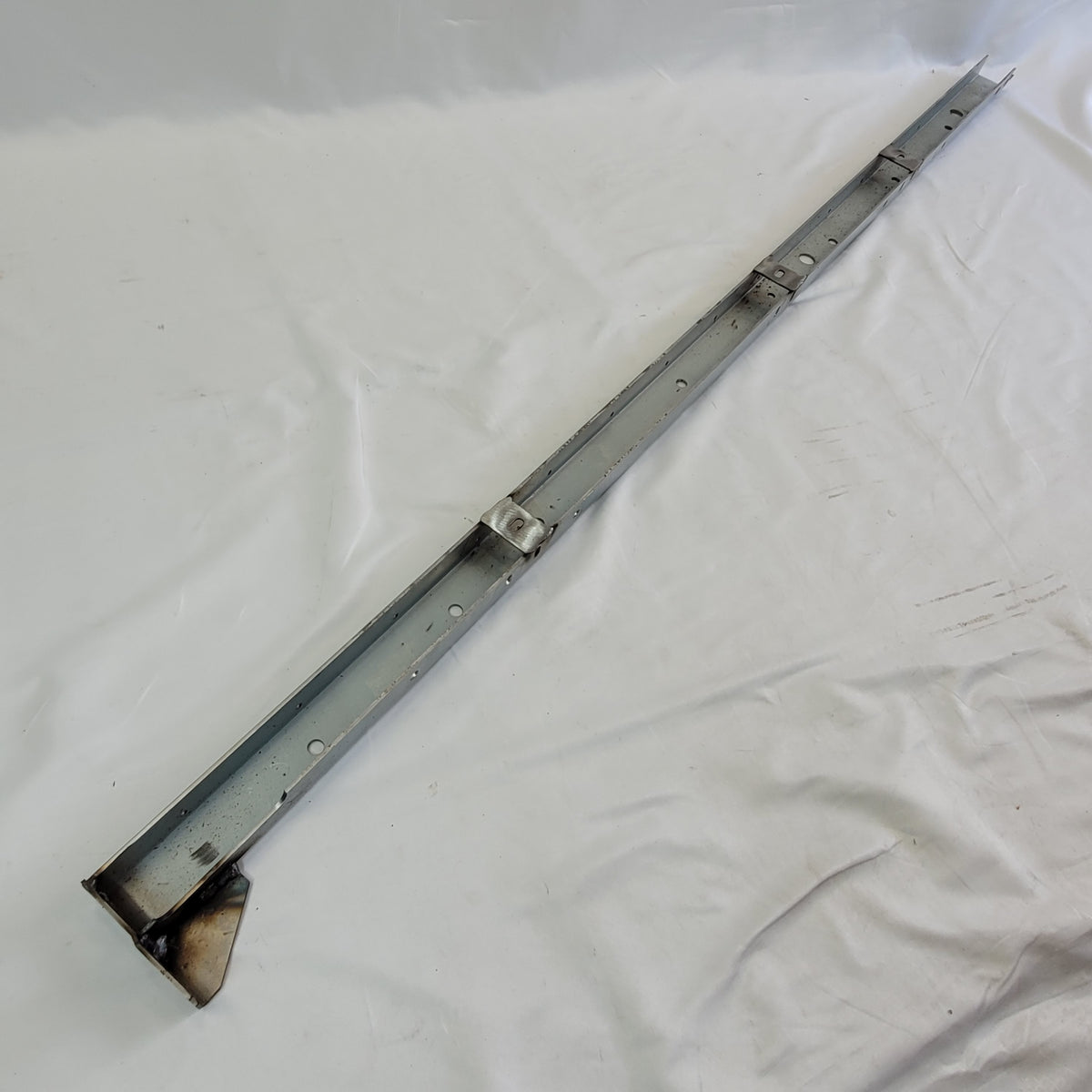 LAND ROVER LHS SILL RAIL – LR DEFENDER & SERIES 4 OR 5 DOOR Part YRM070