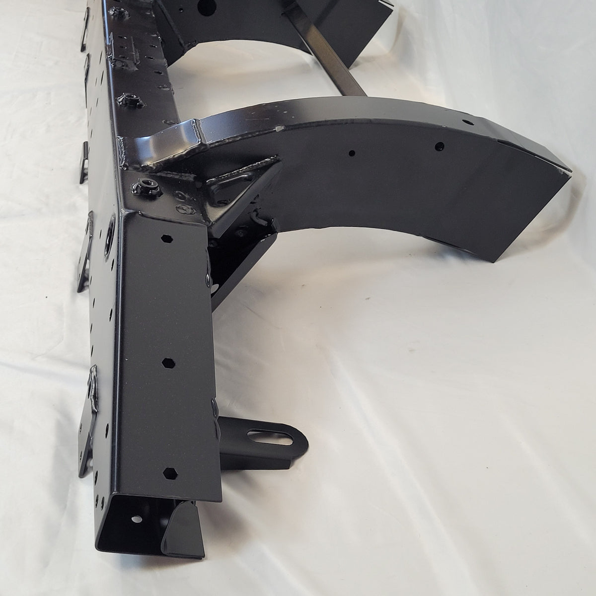 LR DEFENDER 110 & 130 200/300 TDi REAR CROSSMEMBER WITH 460MM LR512 STC8651