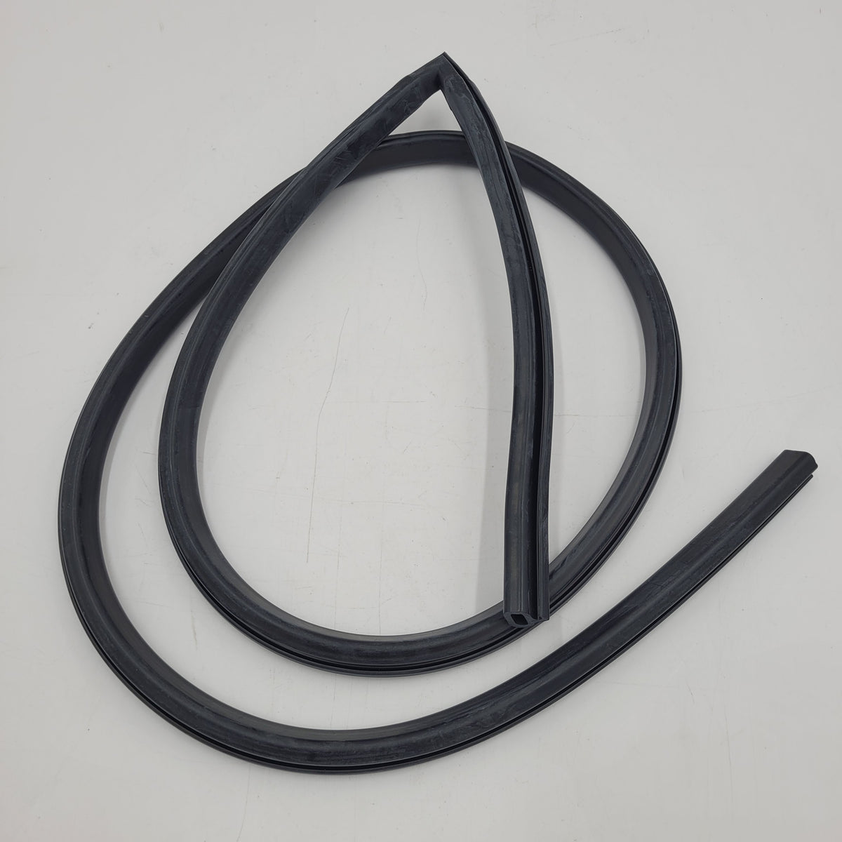 LR DEFENDER 90/110 -16 LH Roof to Side Panel Seal LR053839