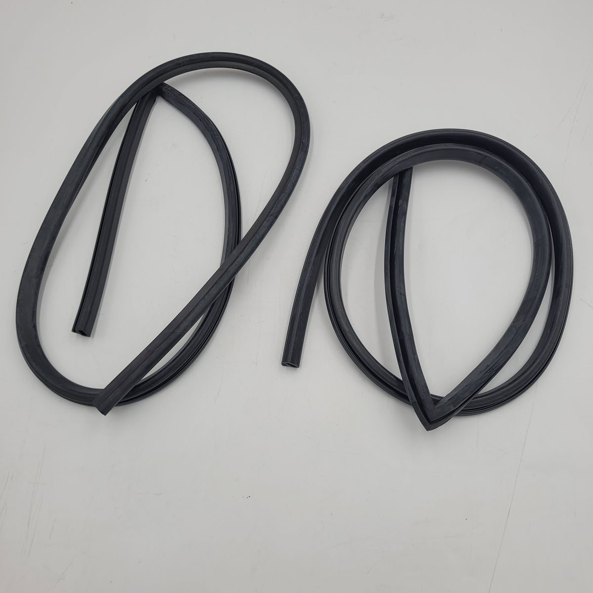 LR DEFENDER 90/110 -16 RH LH Roof to Side Panel Seal Set LR053838 / LR053839