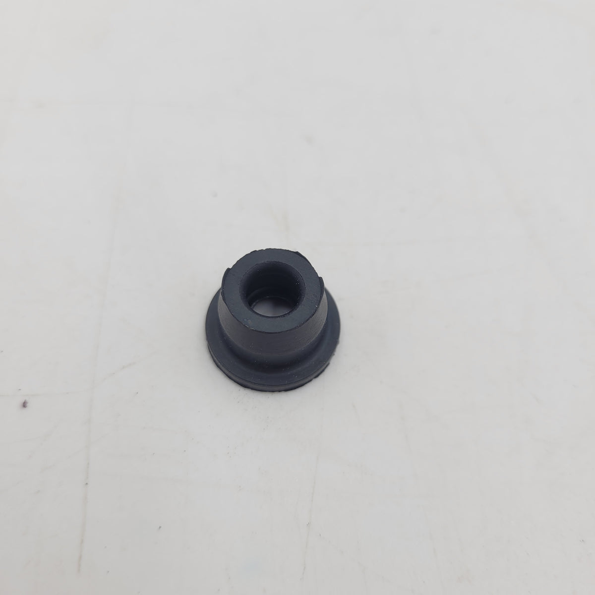 LR DEFENDER -06 /DISCOVERY I /RRC Grommet Washer Pump-Reservoir RTC3959