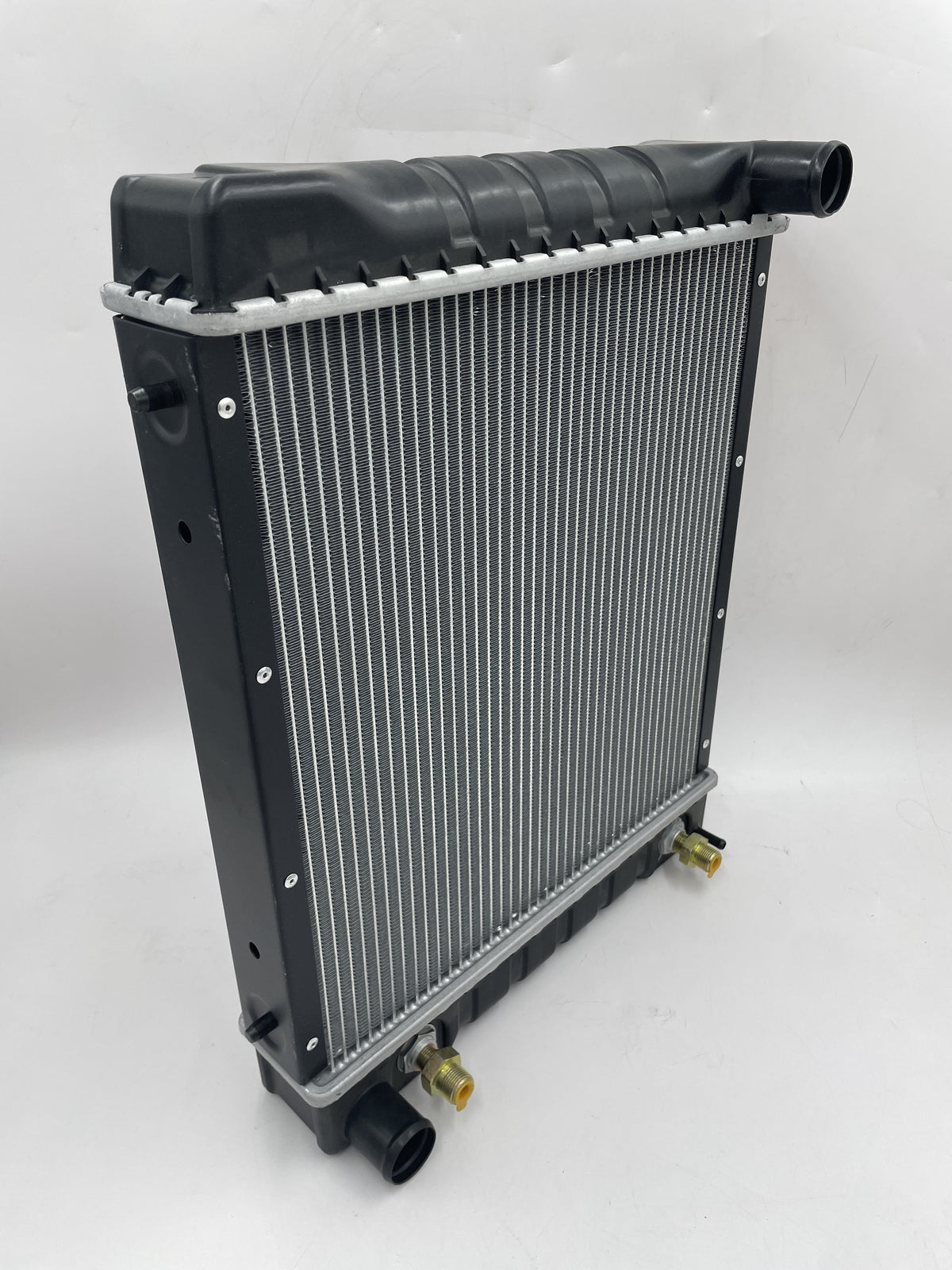 LR DEFENDER DISCOVERY RRC 200TDi Aluminum Core Radiator BTP1823S
