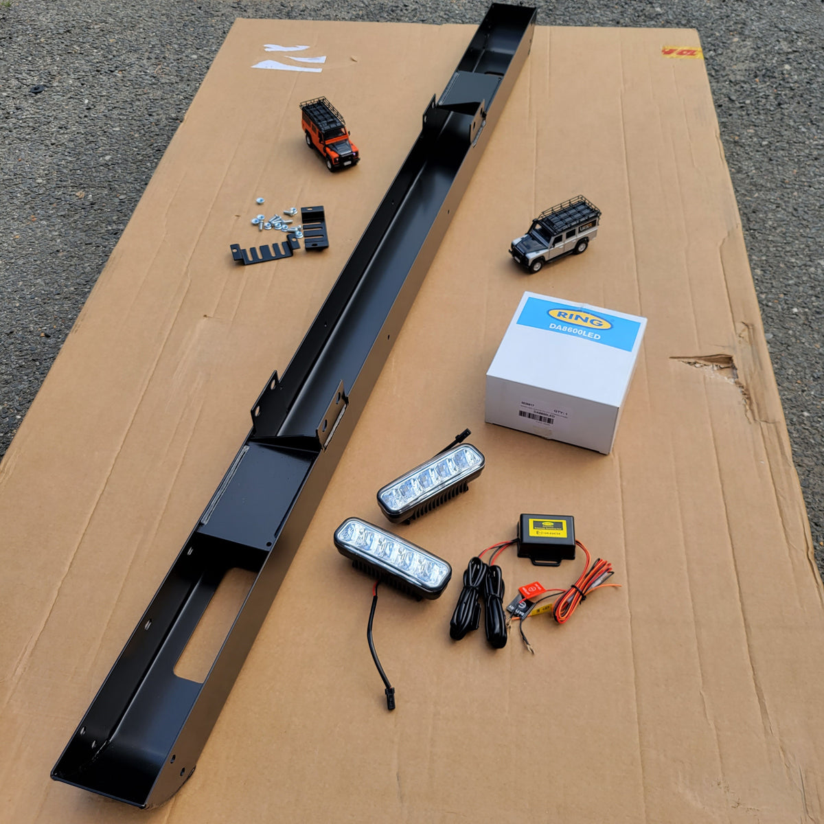 LR DEFENDER Front Bumper with RING LED Lights No End Caps DA8600XS LR620