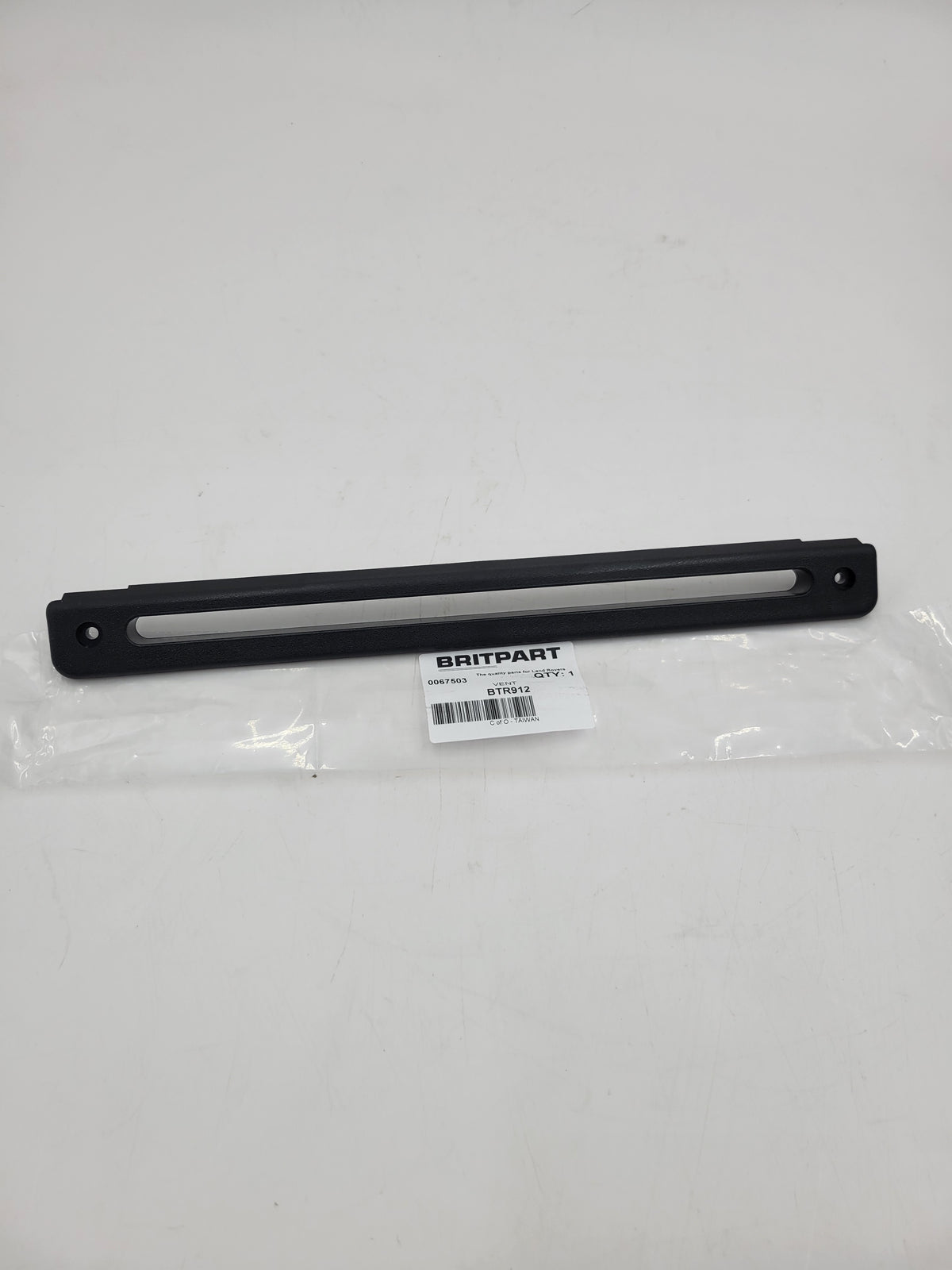LR DEFENDER -06 Demister Vent Dash Top Defender BTR912