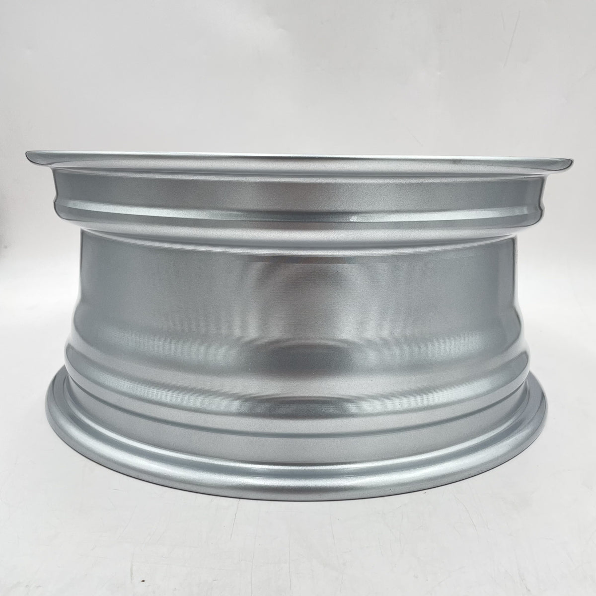 BOOST ALLOY SILVER WHEEL DESIGN (16x7.0 5x165.1 et32) LR023391S