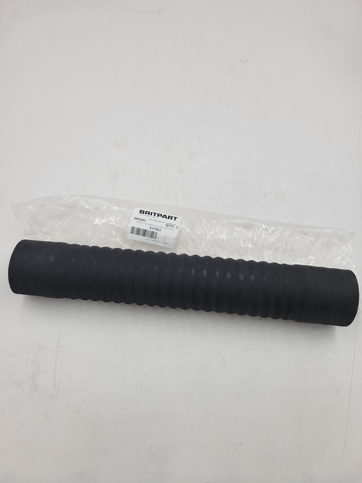 LR SERIES 4Cyl Petrol Air Filter Pipe 517903