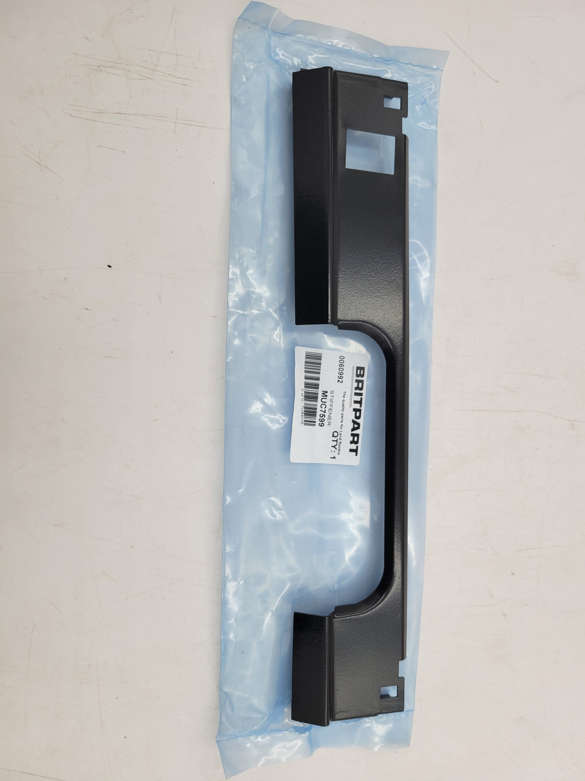 LR Defender Stiffener Instrument Cowl LHD MUC7599