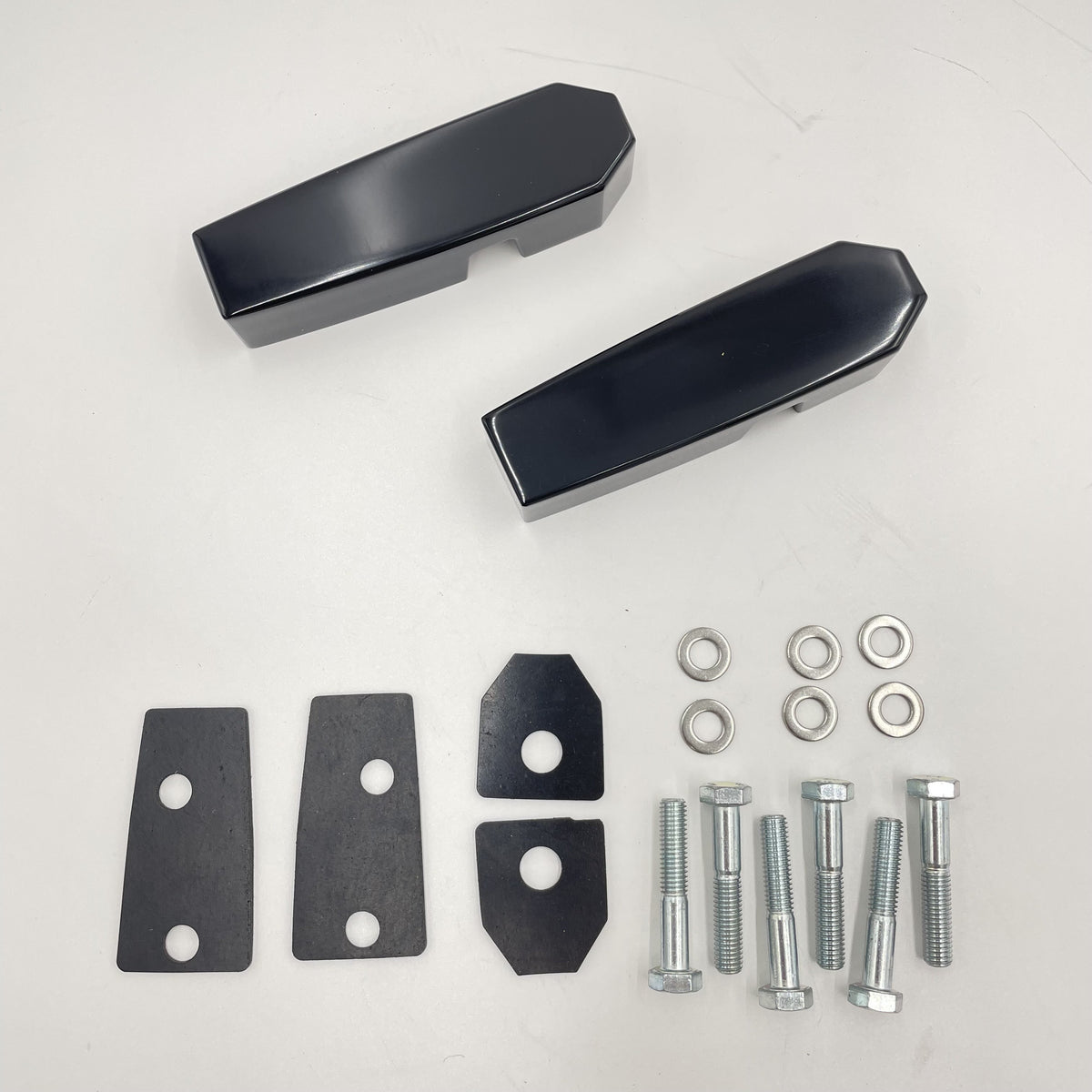 LR DEFENDER -16 ALUMINIUM WINDSCREEN BRACKET PAIR BLACK JM-90646B / DA1142B