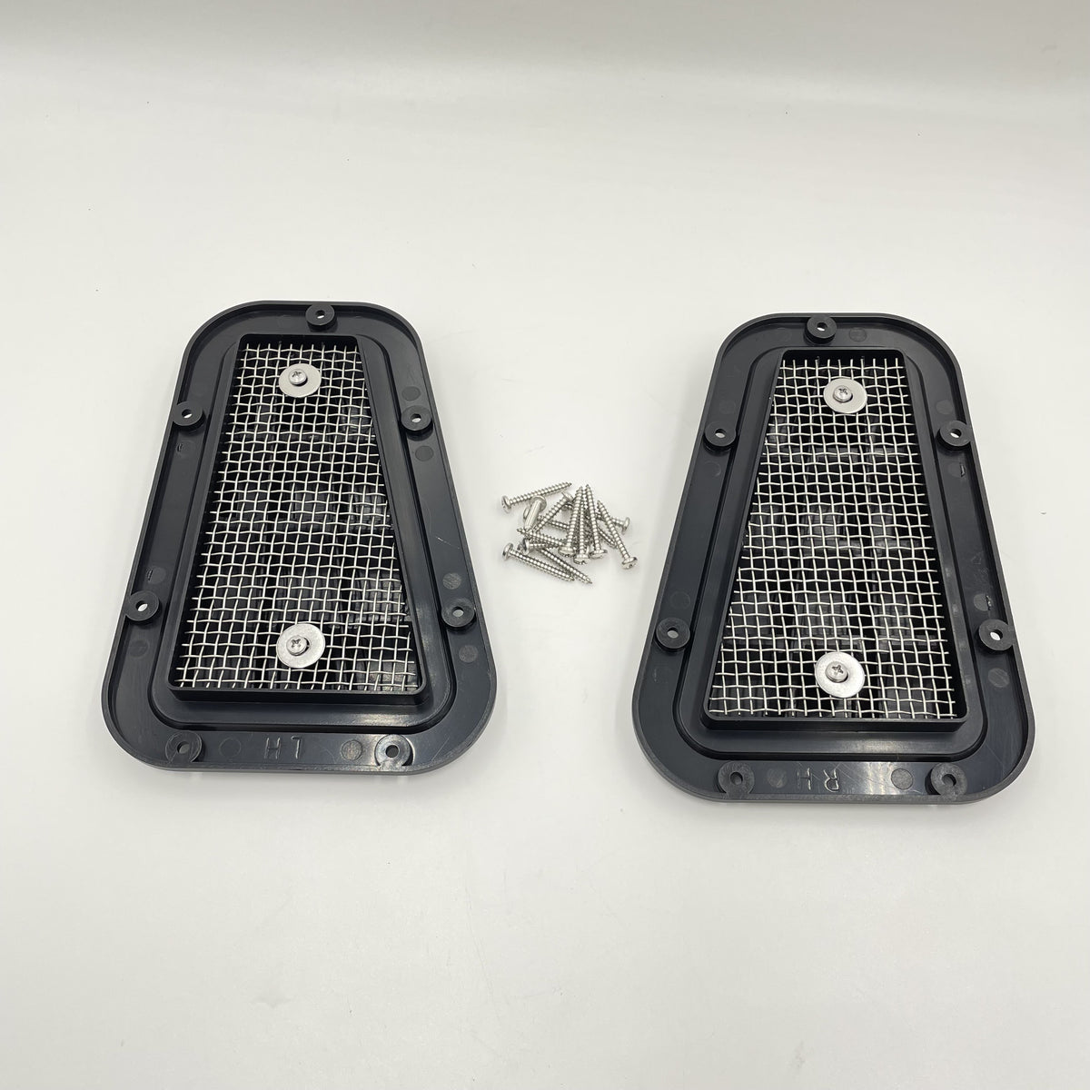 LR DEFENDER KBX TOP VENT TWO LINE BLACK JM-90582-2B