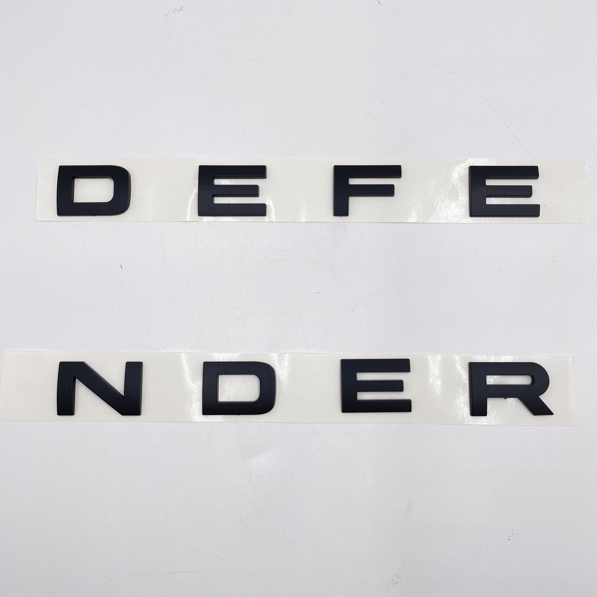 LR DEFENDER 20-22 FRONT MATT BLACK LETTERS HOOD BADGE FT-LRE041