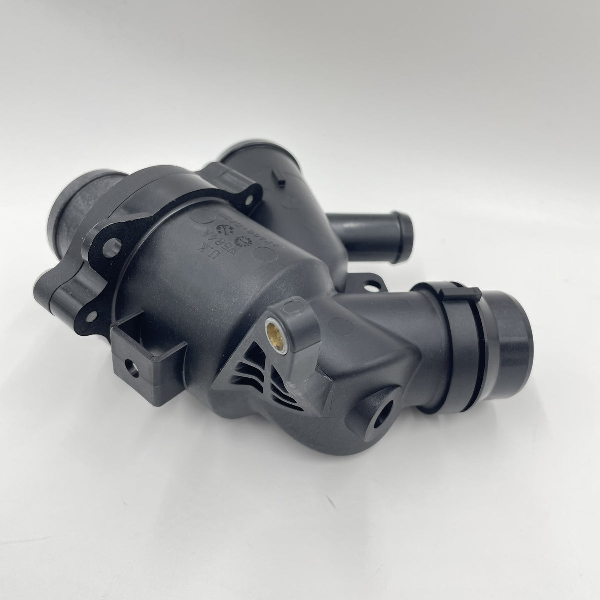 LR DISCOVERY IV LR IV RR SPORT L320 L560 V8 5.0L Thermostat and Housing LR032135LR
