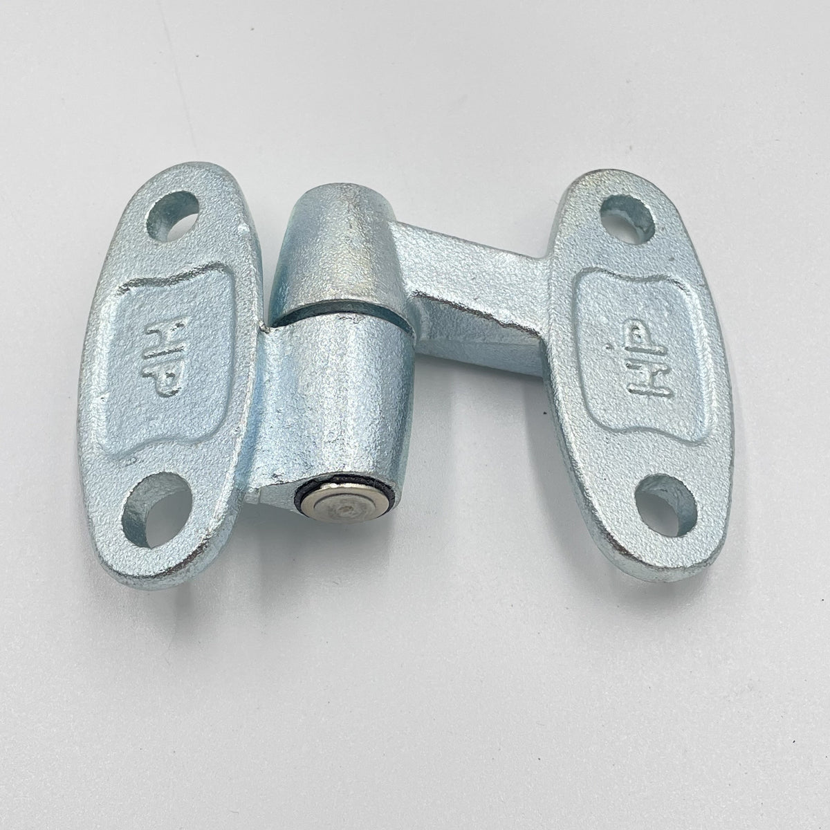 LR SERIES DEFENDER -16 Rear Safari Door Lower Hinge LR075817