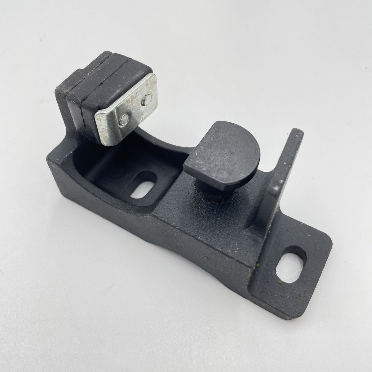 LR DEFENDER 87-12 Tailgate Striker FQB500160
