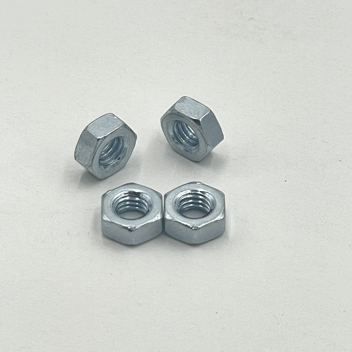 LR DEFENDER -16 M4 Nut - Multiple Applications NH104041L SET X4