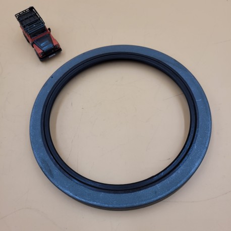 Swivel Pin Housing Oil Seal Part 571890