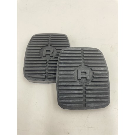 Land Rover Discovery 1 / Discover 2 Rang Rover Classic pair of brake clutch pedal rubbers part 575818