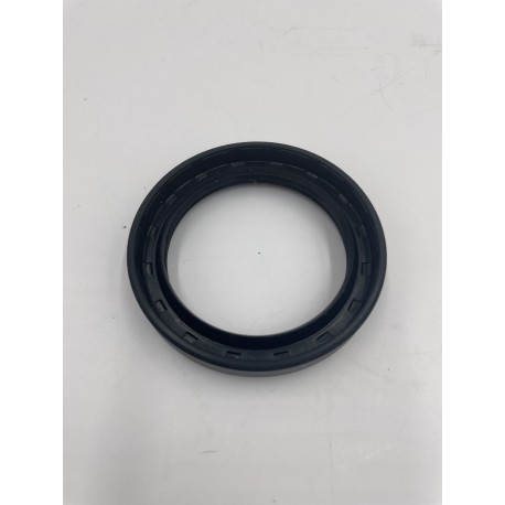 Land Rover Discovery 1 / Defender / Range Rover Inner Hub Oil Seal FTC4785