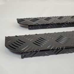 LR DEFENDER 110" 2mm Black Aluminum Sill Protector LR76B