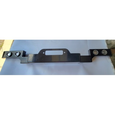 Spectre Style Front Winch Bumper with Round LEDs LRB835 scratched (5)