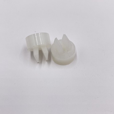 SET of 2 LR DISCOVERY I / RR Classic Nylon Nut to Accept Drive Screw Part RTC3746