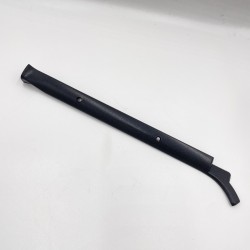 LR Defender -16 Right Hand A Post Trim Finisher JM-90907 / MTC5212