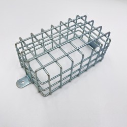 LR DEFENDER -06 LAMP GUARD REAR SINGLE MESH TYPE ZINK COATING JM-99440 / MRC316