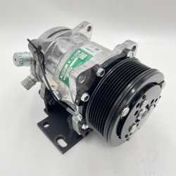 LR DEFENDER 200TDi / V8 A/C Compressor With V-Belt Pulleys SD5H14