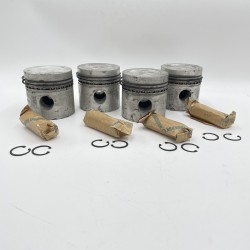 LR DEFENDER 85- 2.5Petrol SET Of Pistons & Rings Over-Size .030" BR2654 / RTC473430