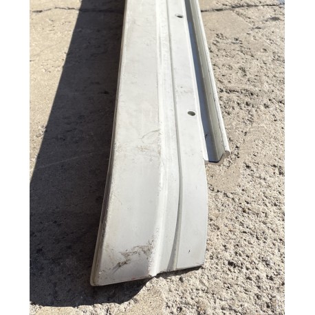 LR DEFENDER !!! USED !!! Header Rail For Soft Top RRC8597