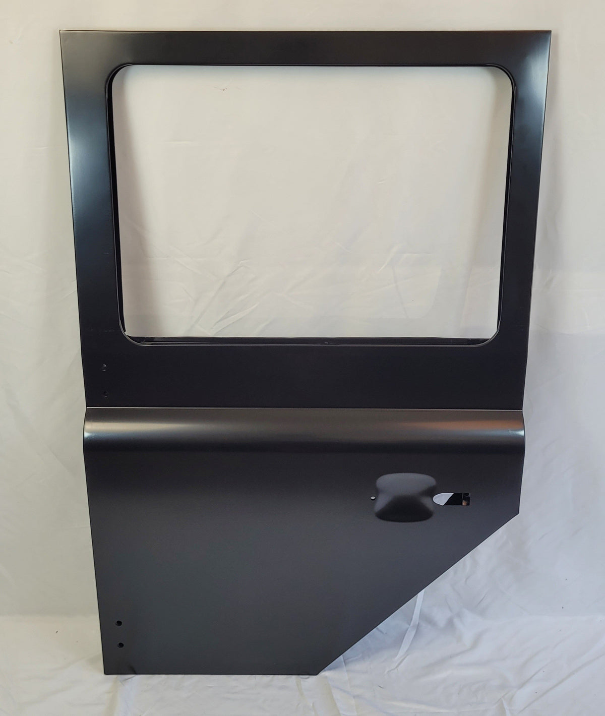 Body Exterior · Doors & Hinges · Middle Door · Door Assembly