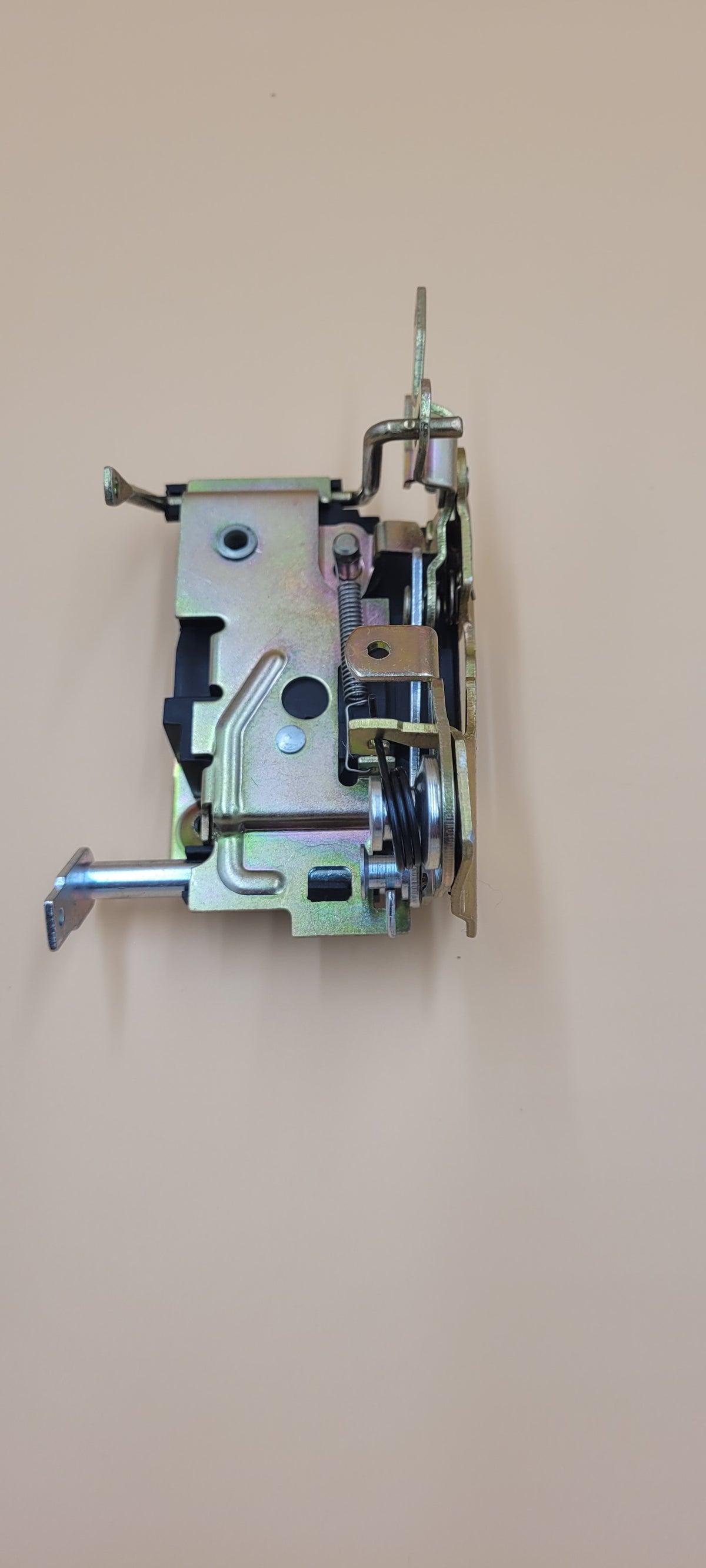 LR DISCOVERY I RR Classic Front Right Hand Door Latch MTC7593