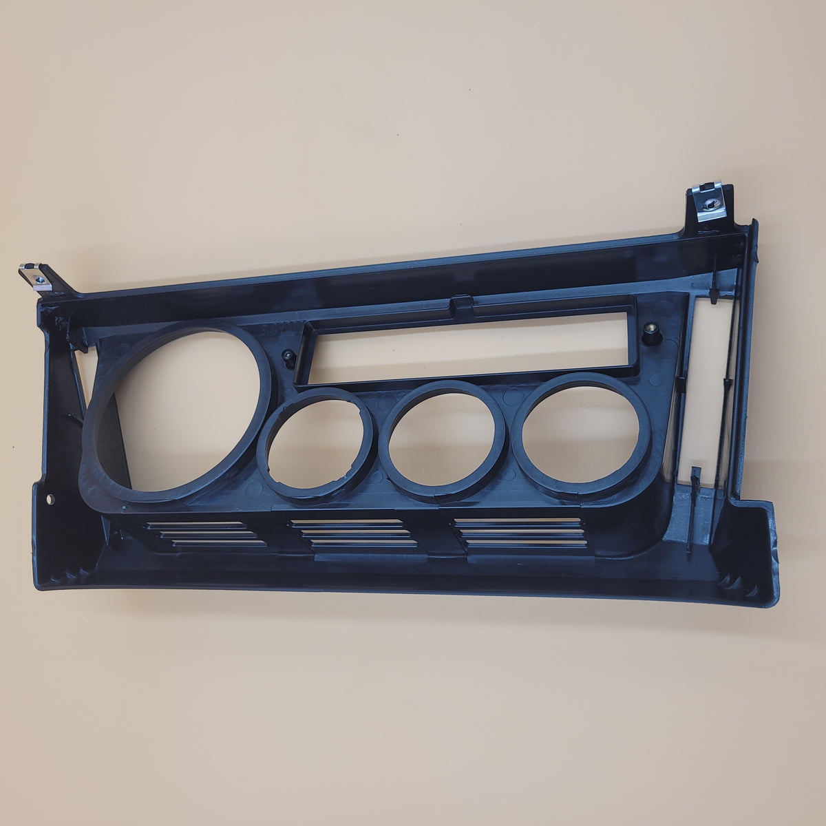 LR DEFENDER 99-06 RHD Instrument Panel YAF100080