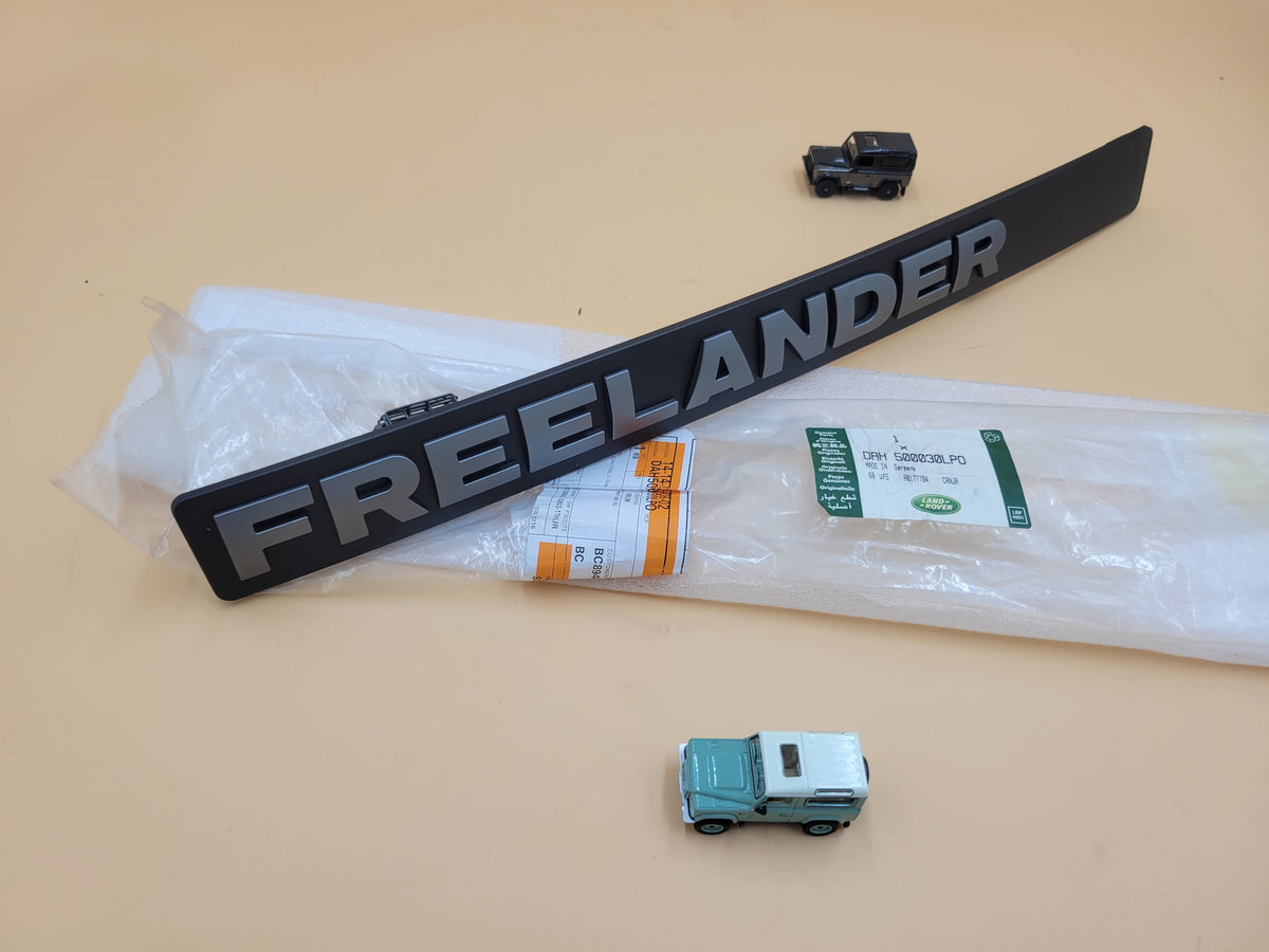 LAND ROVER FREELANDER BADGE GENUINE PART DAH500030LPO