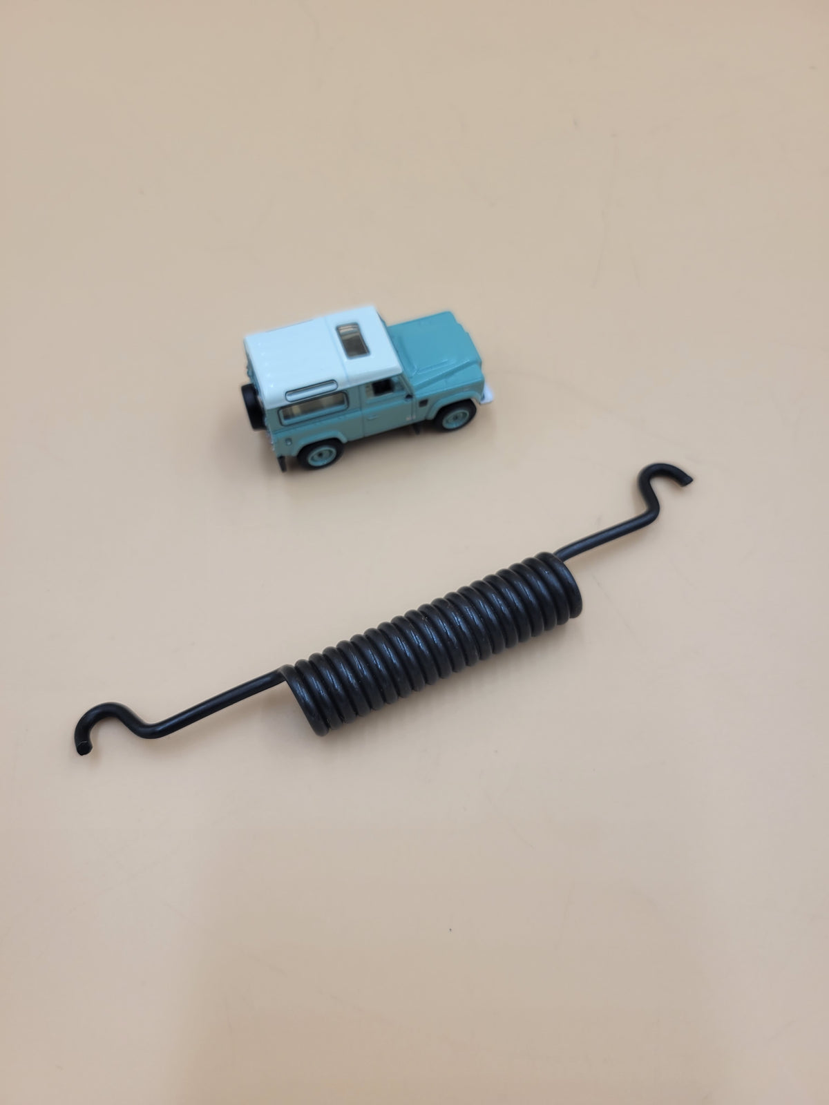 LR SERIES LWB DEFENDER 110' Brake Shoe Return Spring Adjustment End 531893