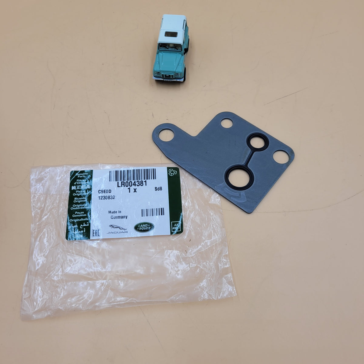 LR DEFENDER 2.4 Puma Duratorq Engine Gasket for Vacuum Pump LR004381LR