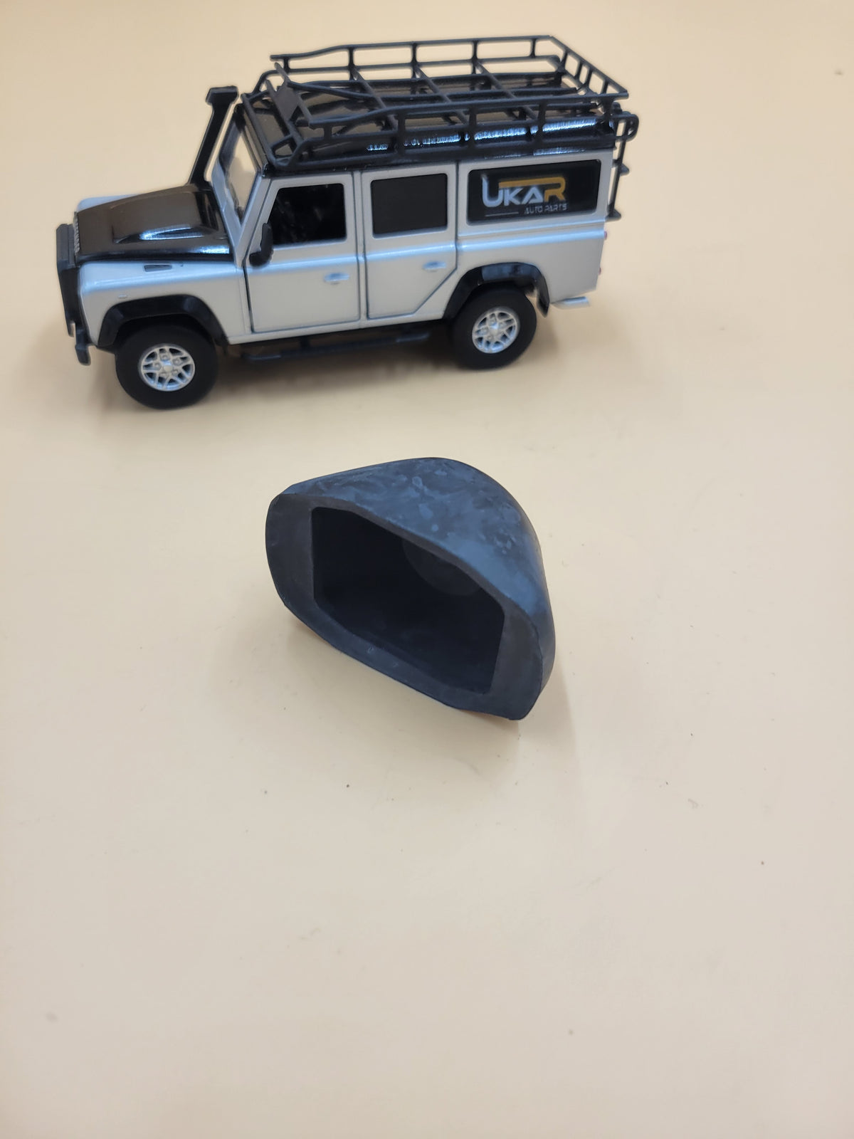 SERIES DEFENDER DISCOVERY RRC Handbrake Expander Seal Dust Cover BR1940 515466